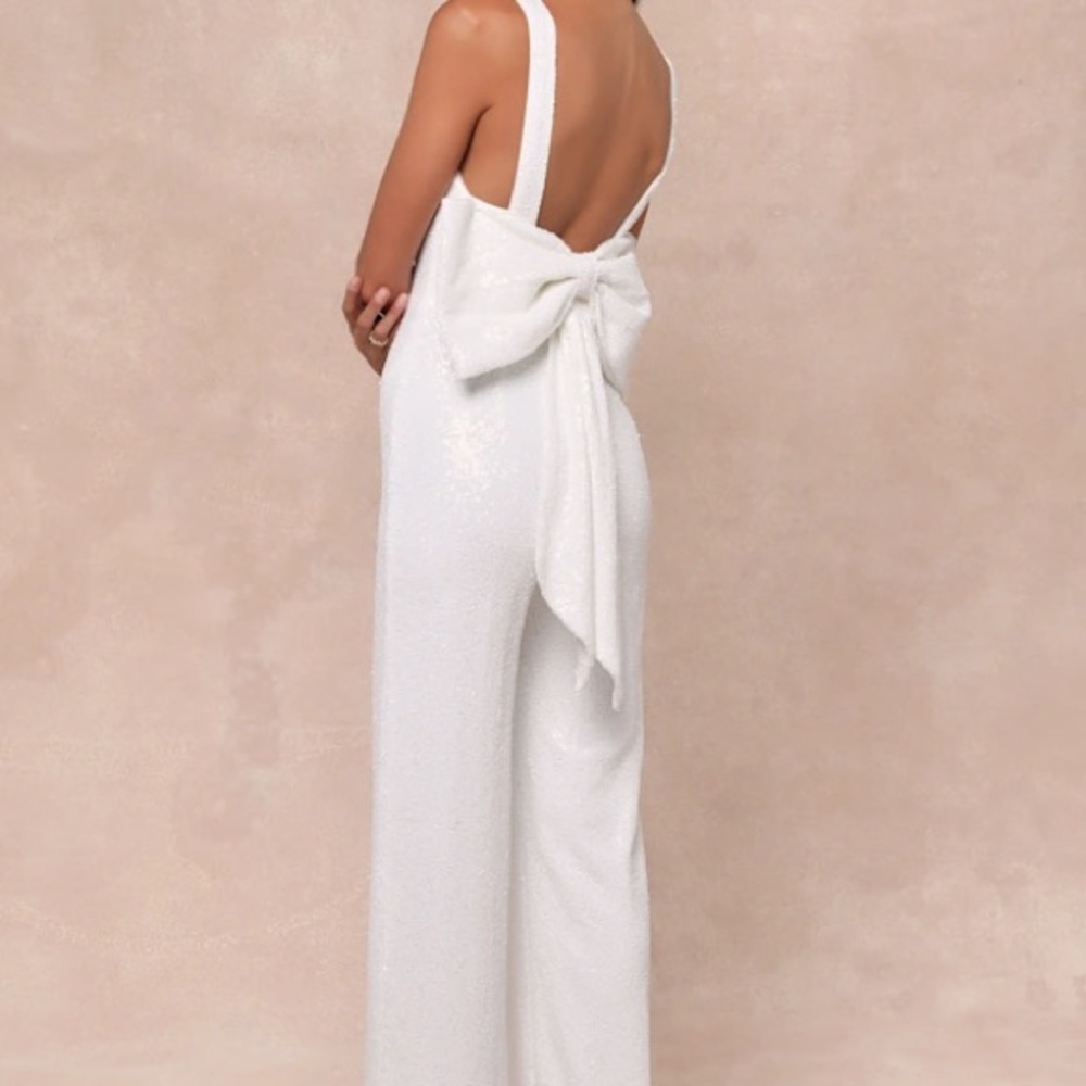 Lulu’s- NWT White Sequin Jumpsuit- Large - Picture 2 of 4